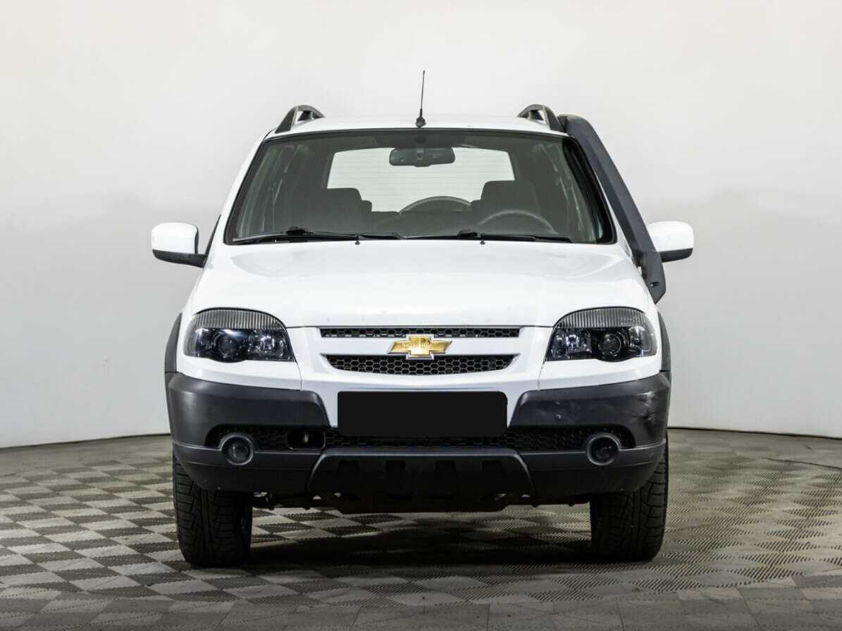 Chevrolet Niva, 2018 - фото №2