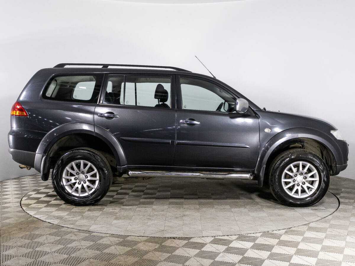 Mitsubishi Pajero Sport, 2012 - фото №4