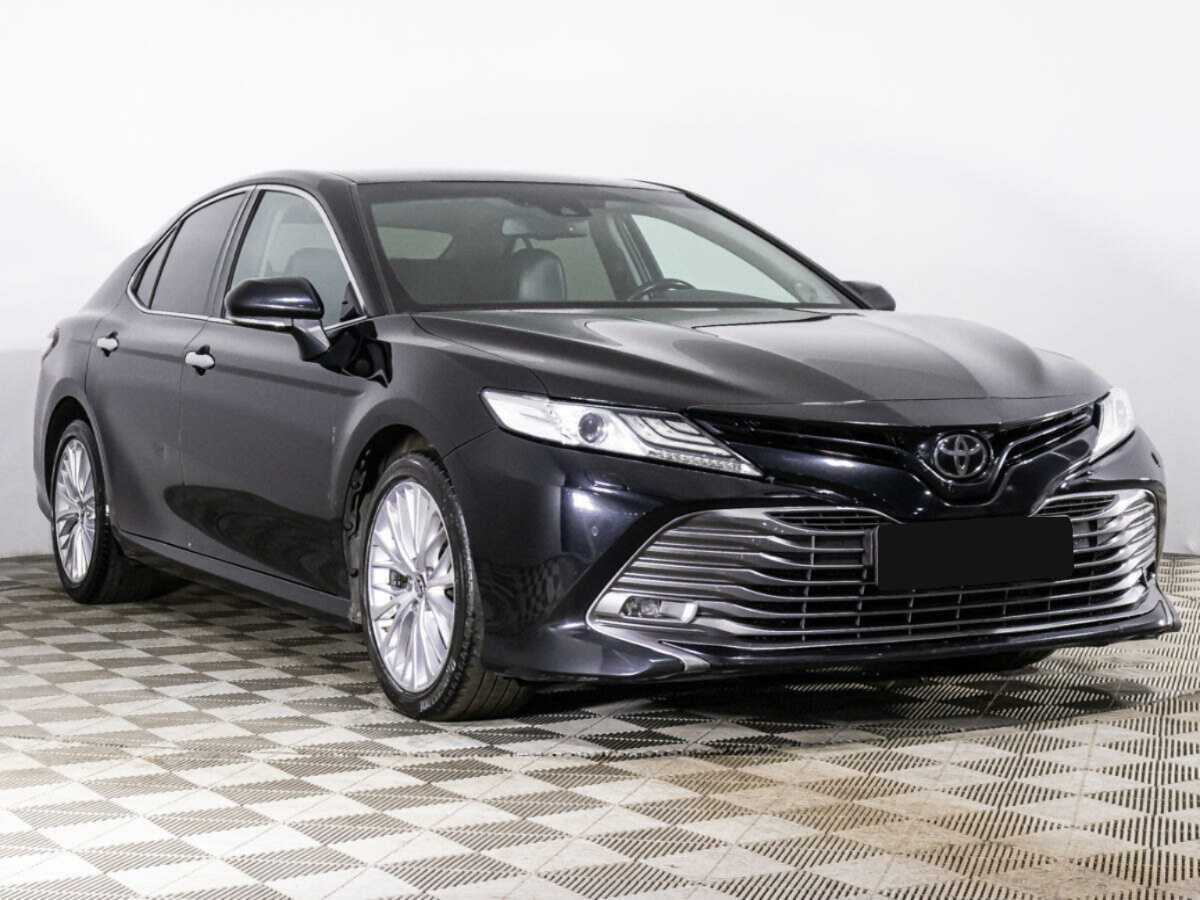 Toyota Camry, 2018 - фото №3