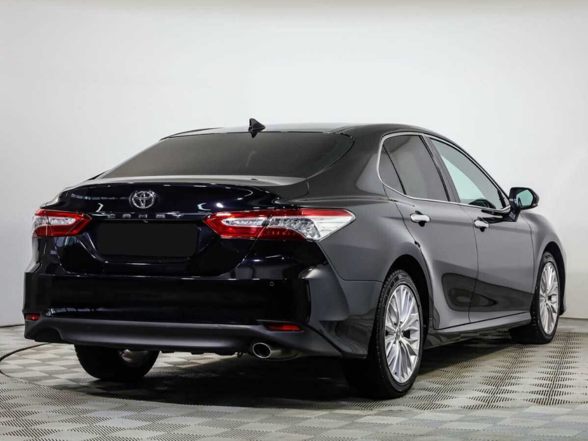 Toyota Camry, 2020 - фото №4