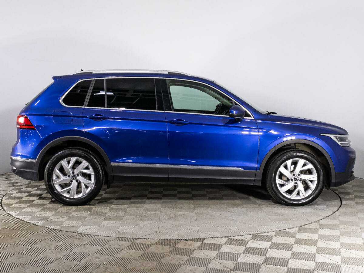 Volkswagen Tiguan, 2021 - фото №4