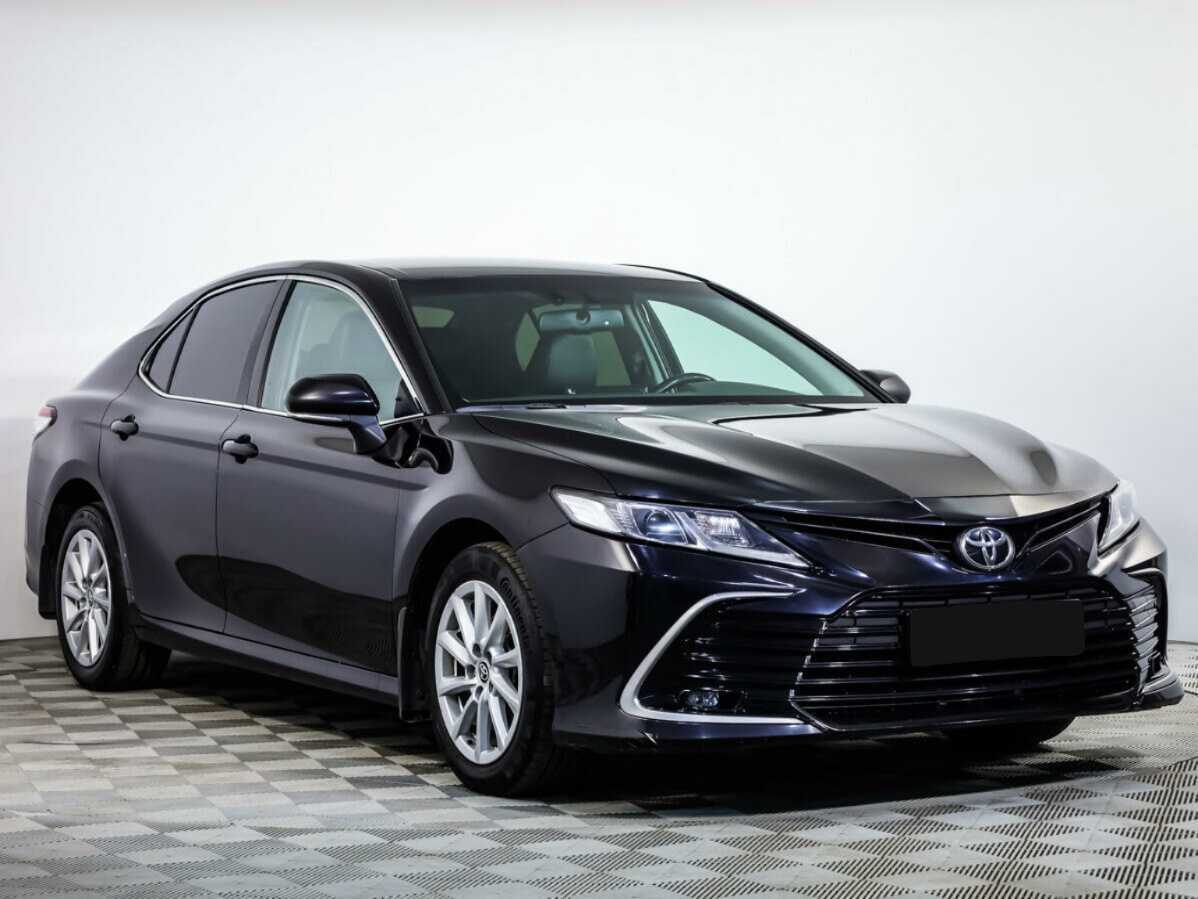 Toyota Camry, 2021 - фото №2