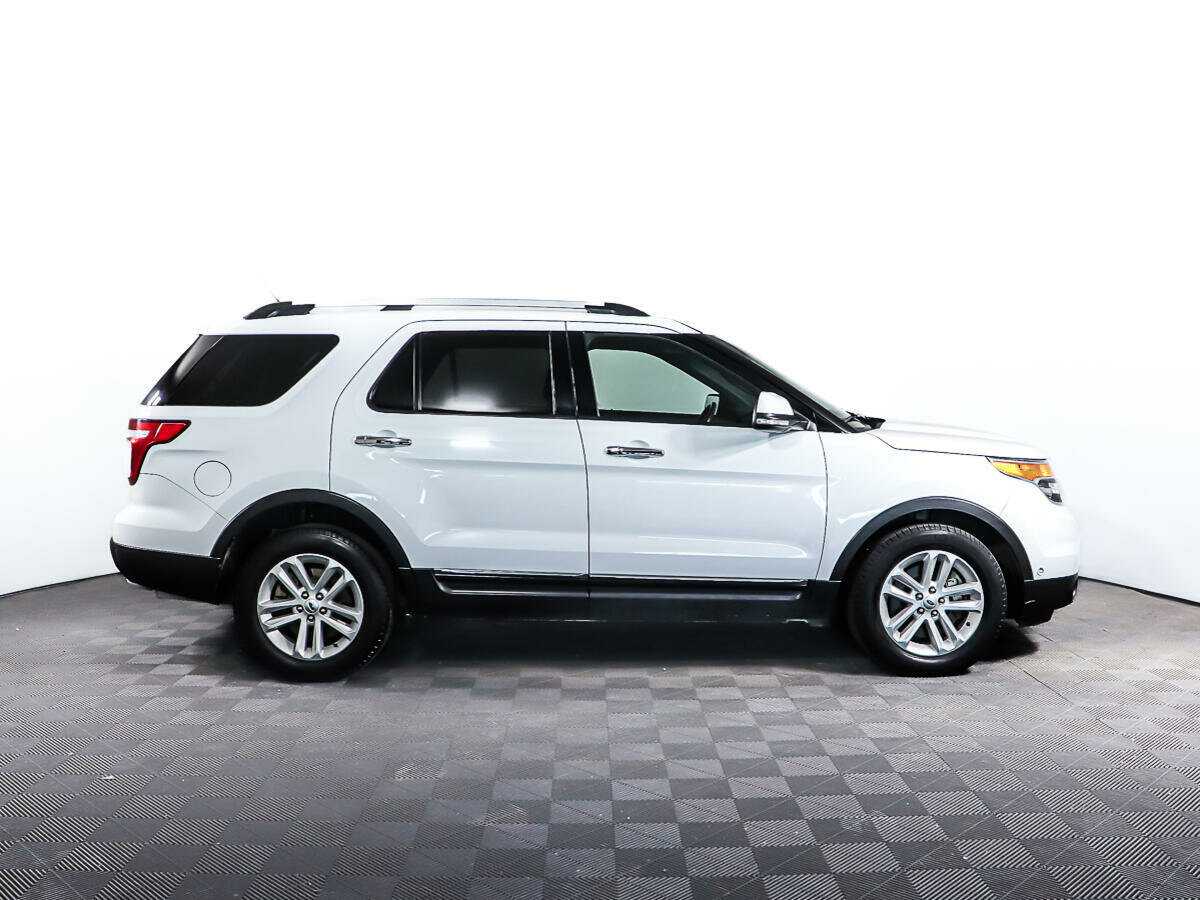 Ford Explorer, 2013 - фото №4