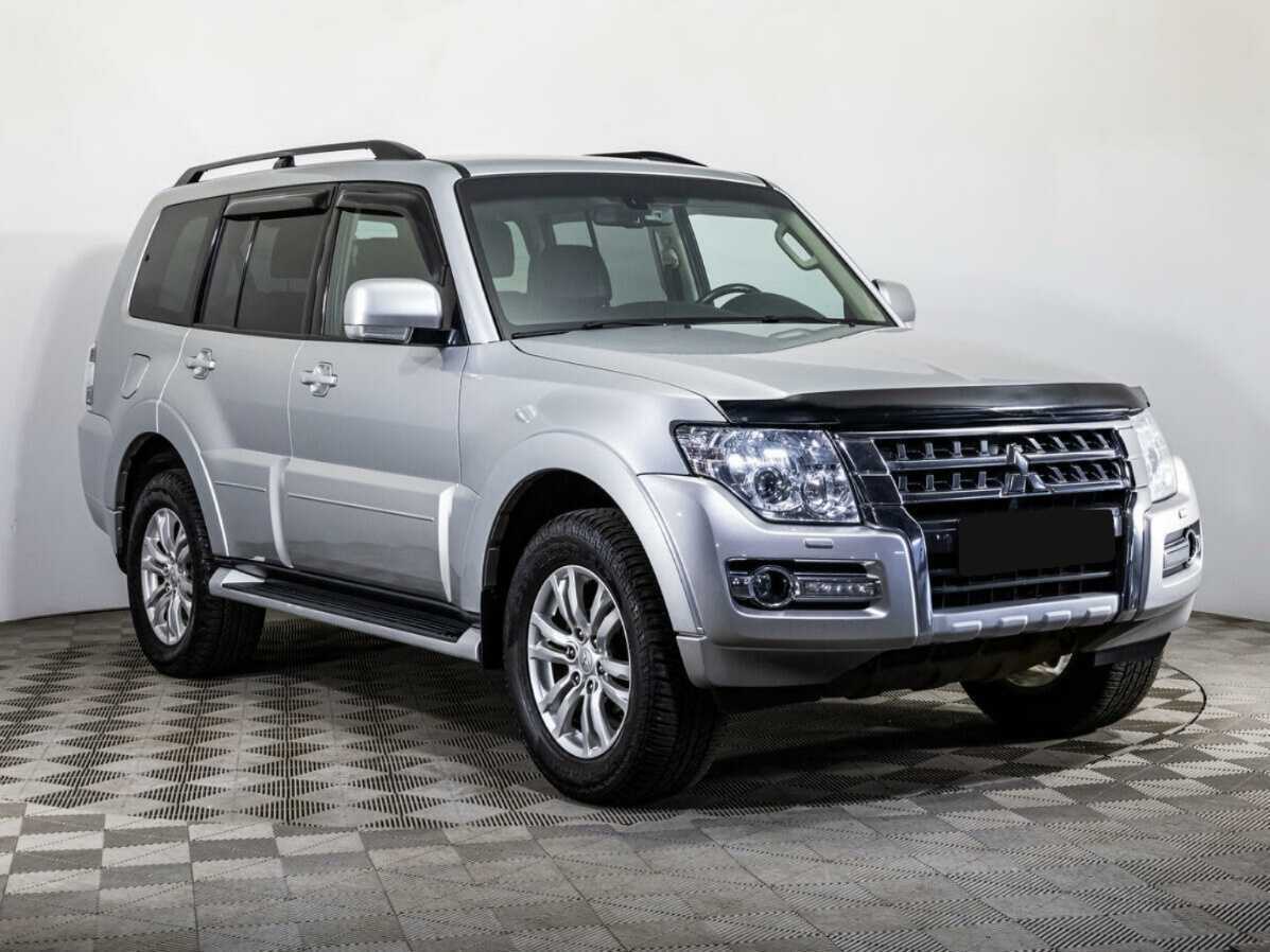 Mitsubishi Pajero, 2017 - фото №3