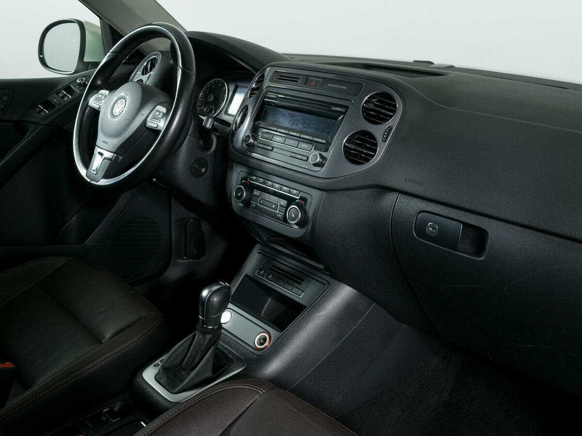 Volkswagen Tiguan, 2013 - фото №3