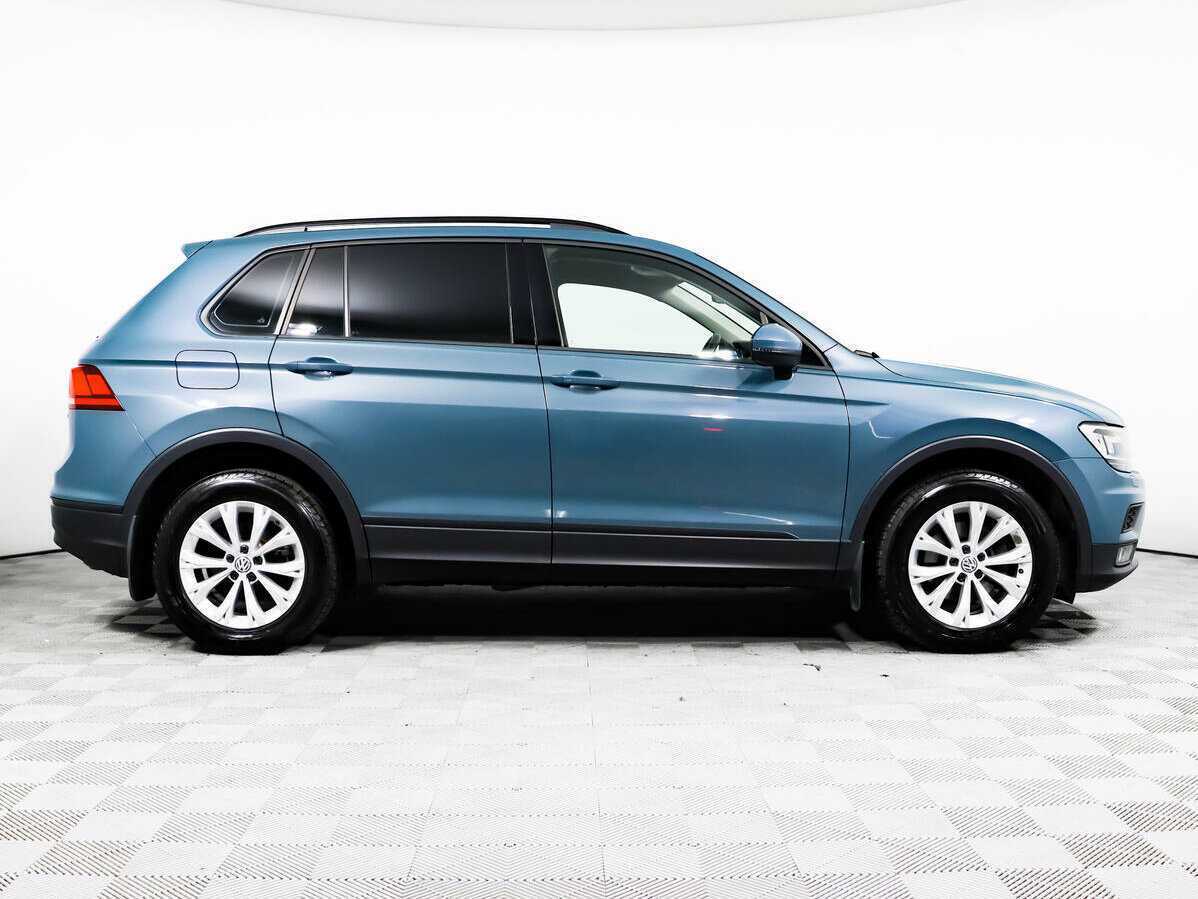 Volkswagen Tiguan, 2020 - фото №4