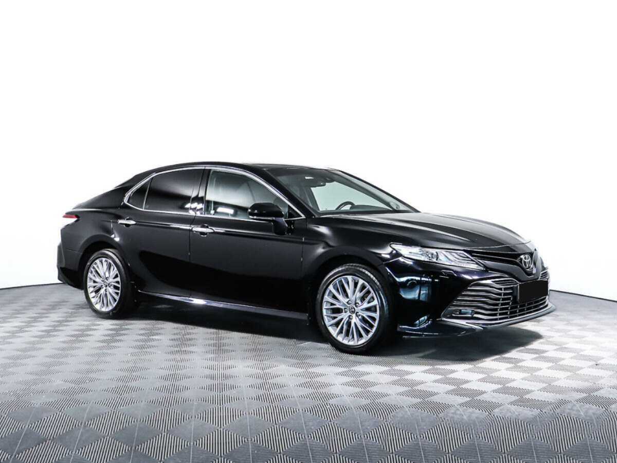 Toyota Camry, 2019 - фото №3