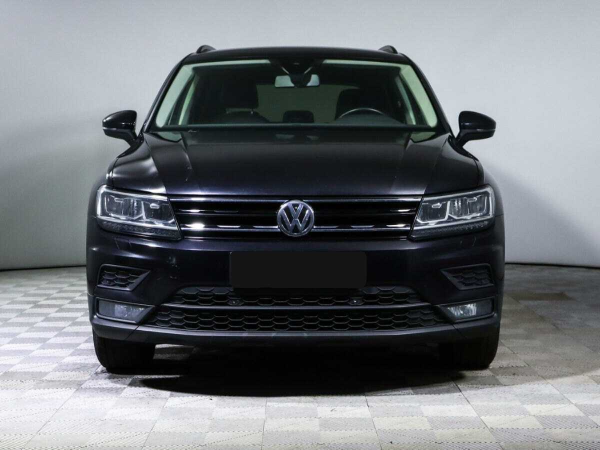 Volkswagen Tiguan, 2020 - фото №2
