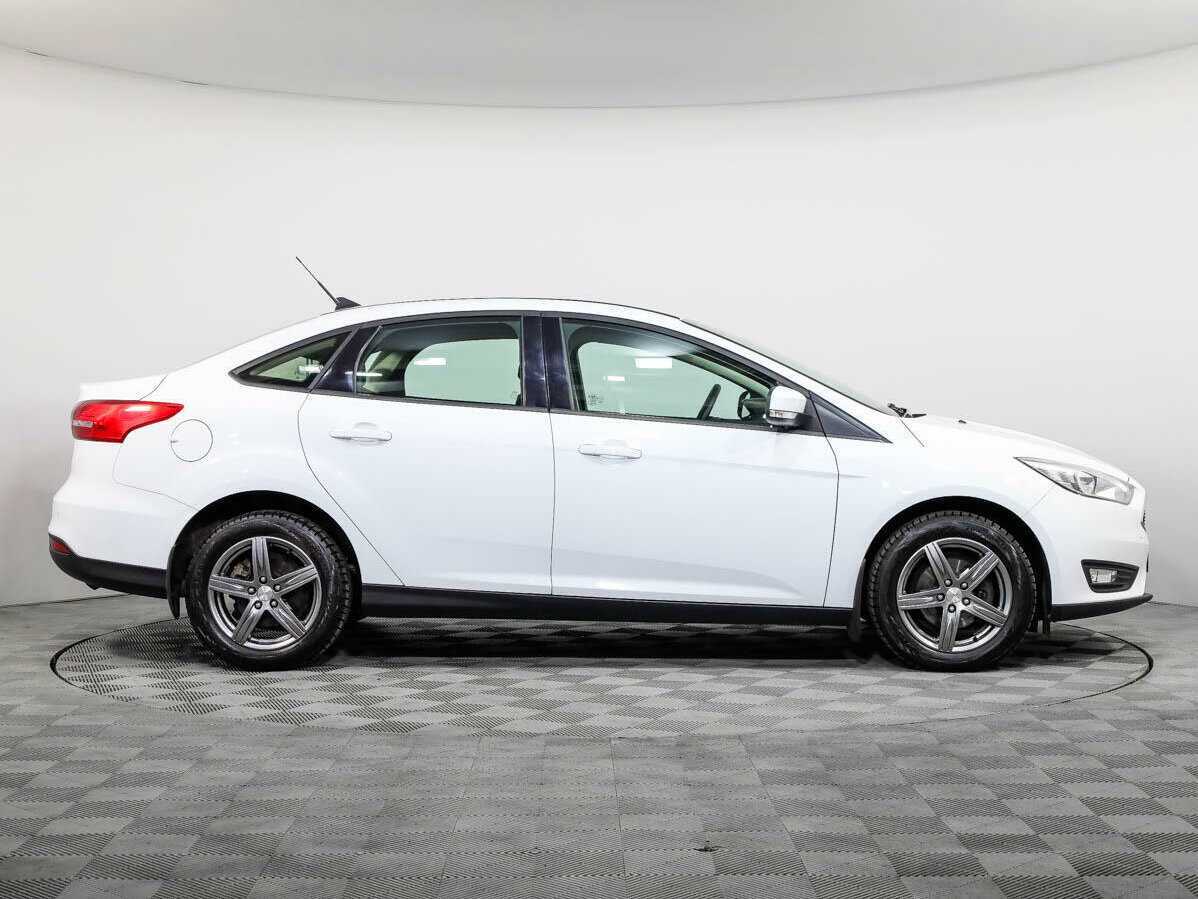 Ford Focus, 2018 - фото №3