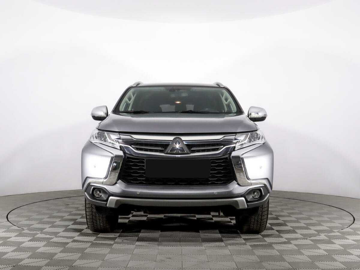 Mitsubishi Pajero Sport, 2017 - фото №2