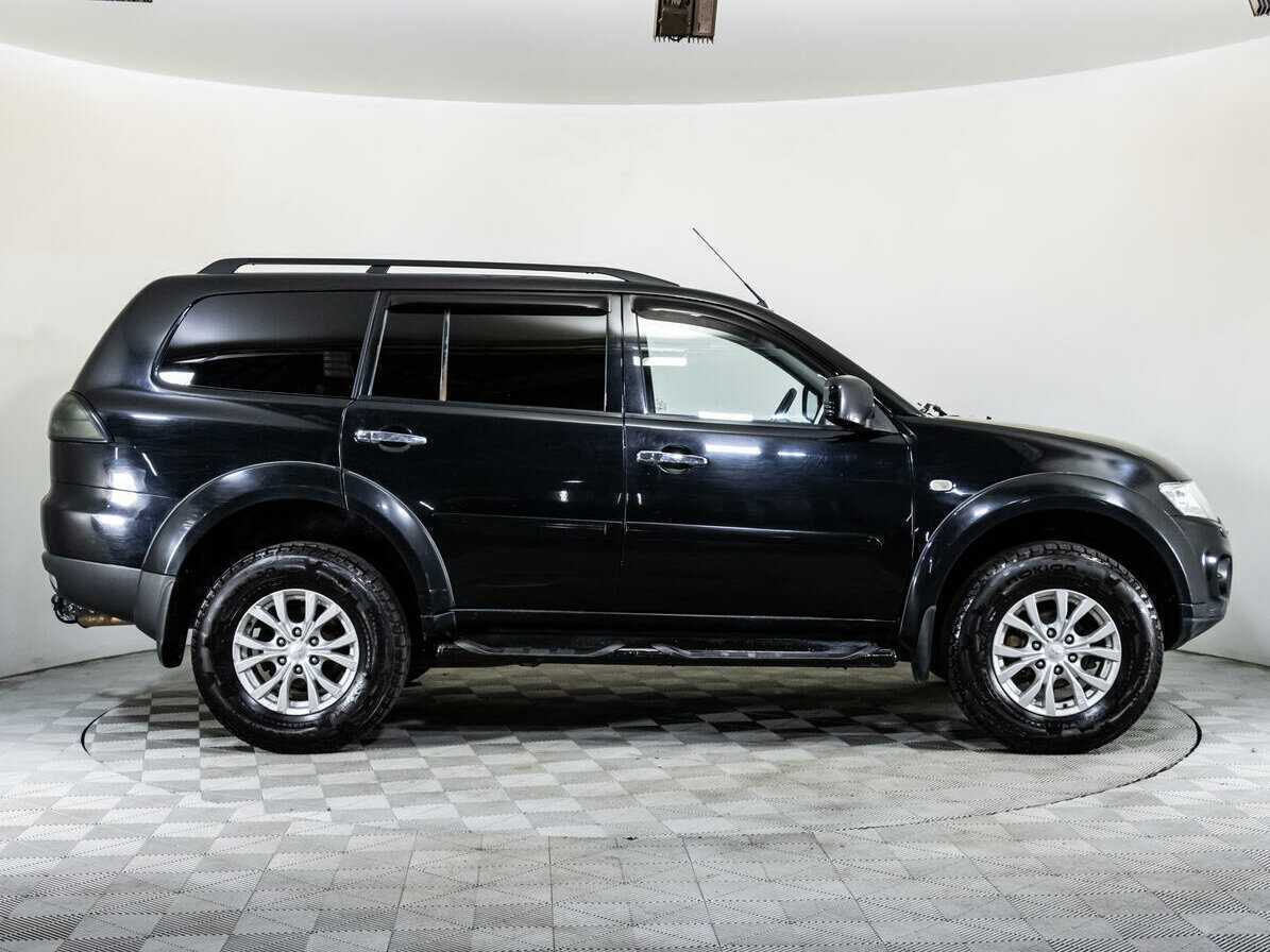 Mitsubishi Pajero Sport, 2014 - фото №4