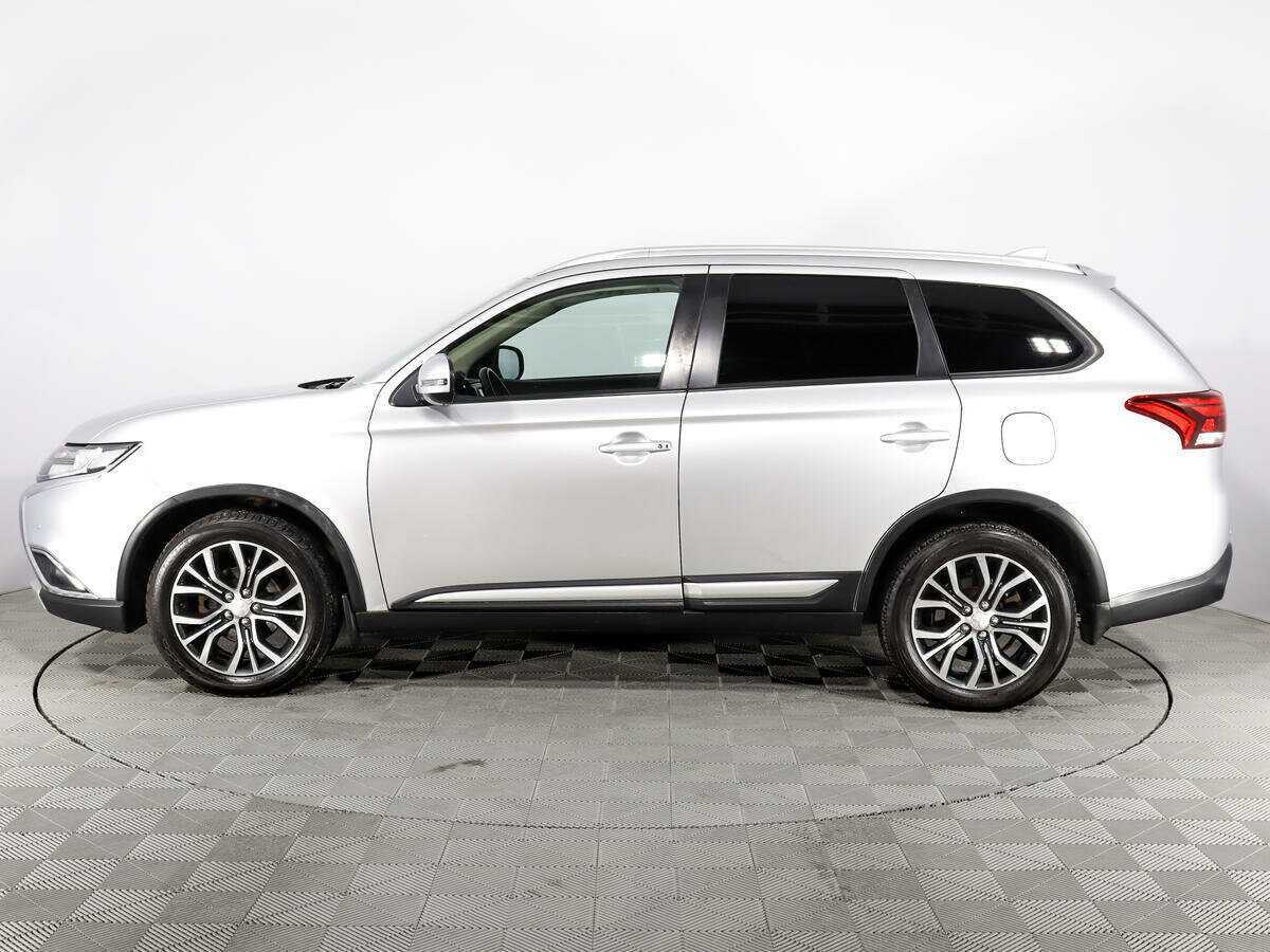 Mitsubishi Outlander, 2017 - фото №4