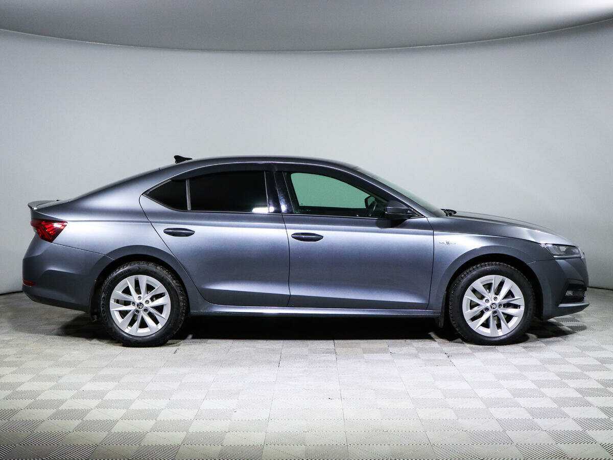 Skoda Octavia, 2021 - фото №4