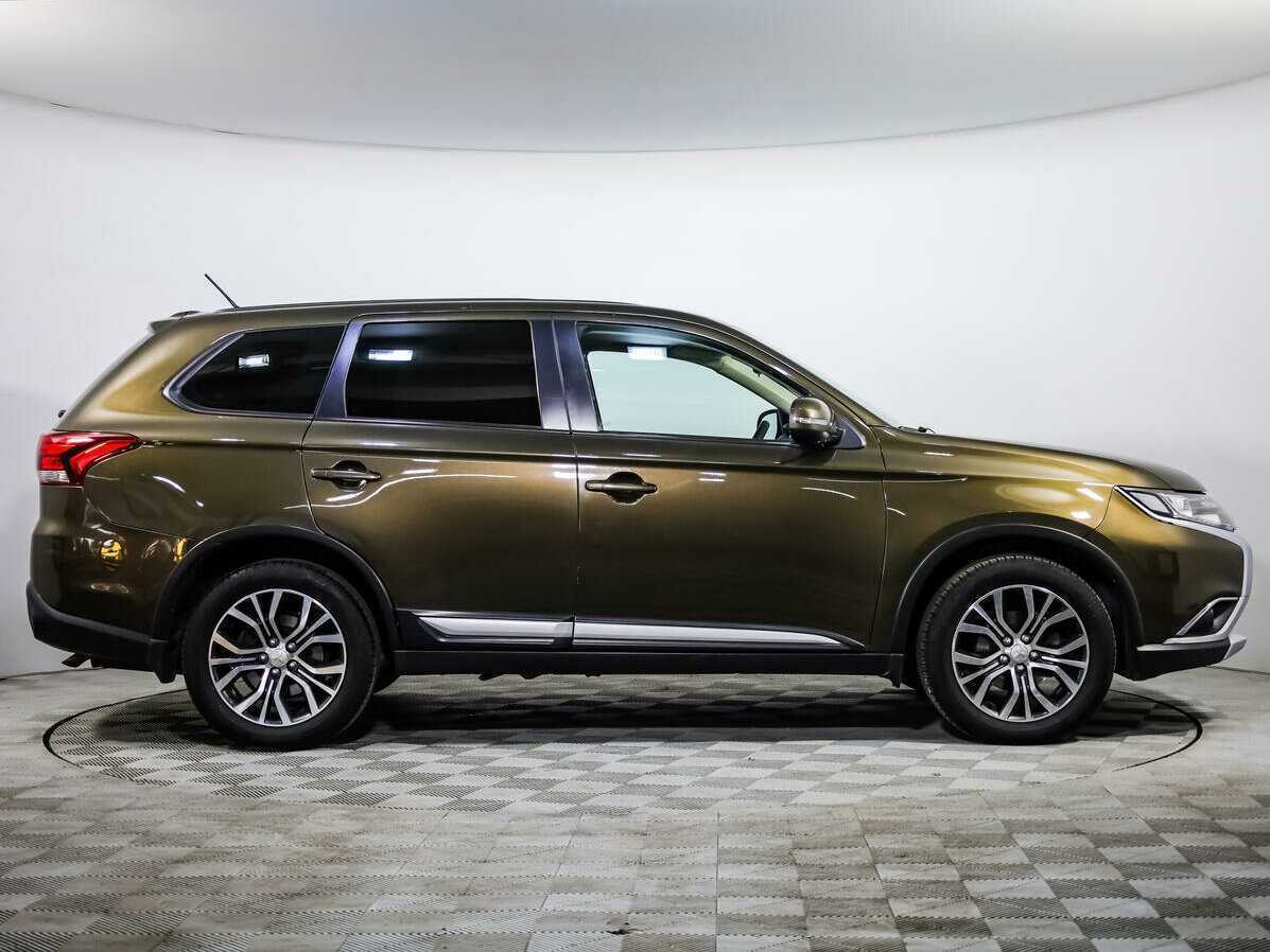 Mitsubishi Outlander, 2015 - фото №3