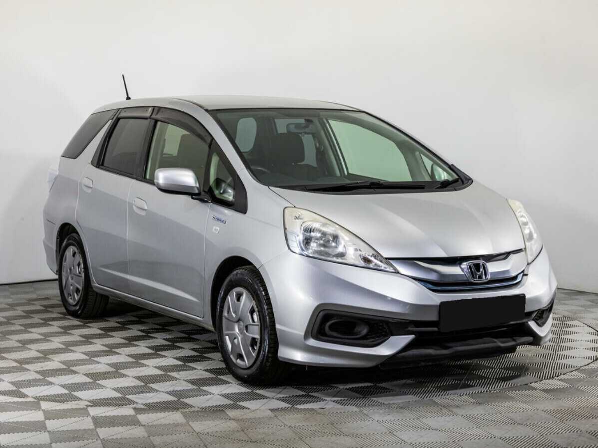 Honda Fit Shuttle, 2013 - фото №3
