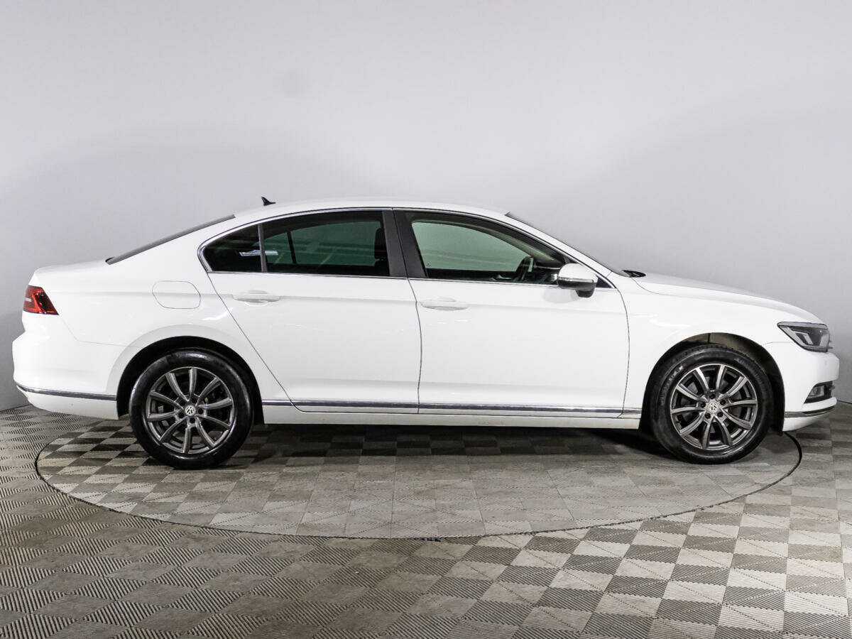 Volkswagen Passat DSG7, 2017 - фото №4