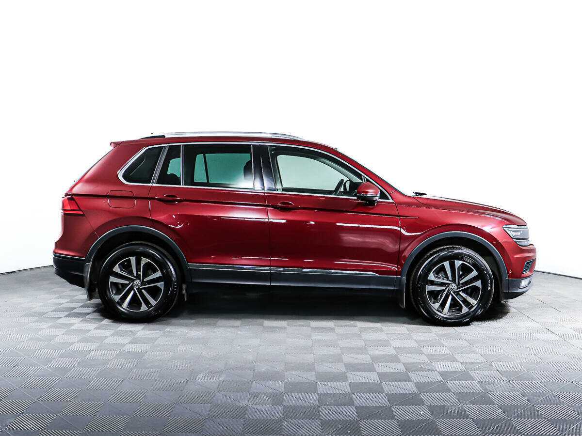 Volkswagen Tiguan L, 2019 - фото №3
