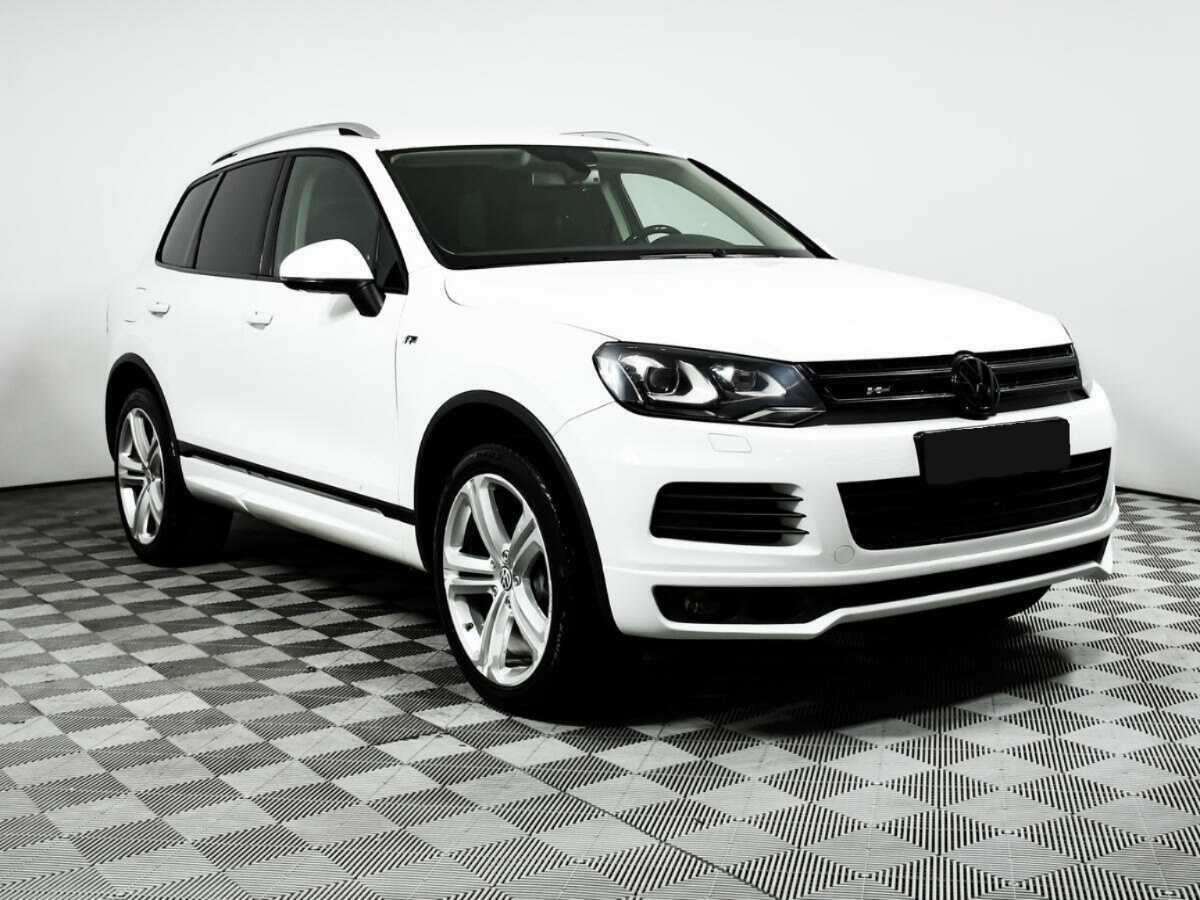 Volkswagen Touareg, 2012 - фото №3
