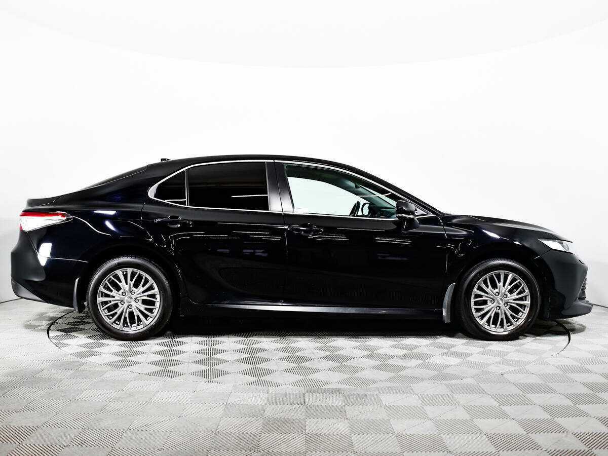 Toyota Camry, 2021 - фото №4