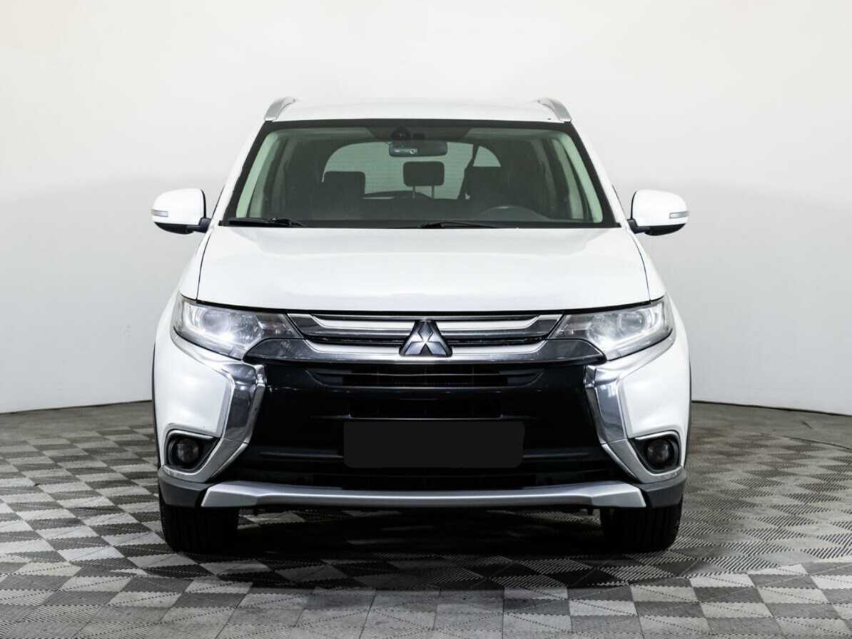 Mitsubishi Outlander, 2017 - фото №2