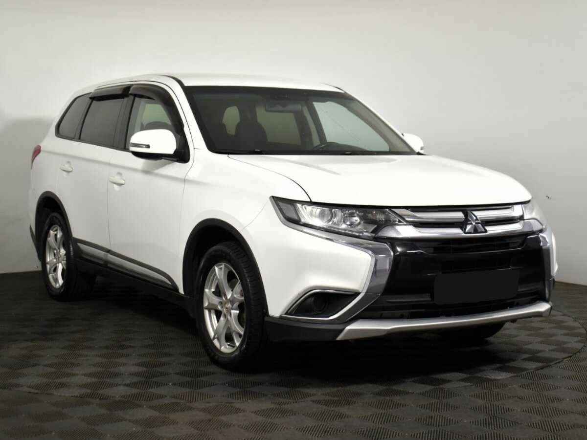 Mitsubishi Outlander, 2017 - фото №3