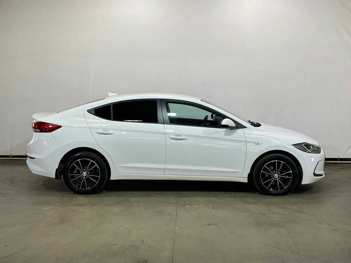 Hyundai Elantra, 2017 - фото №4