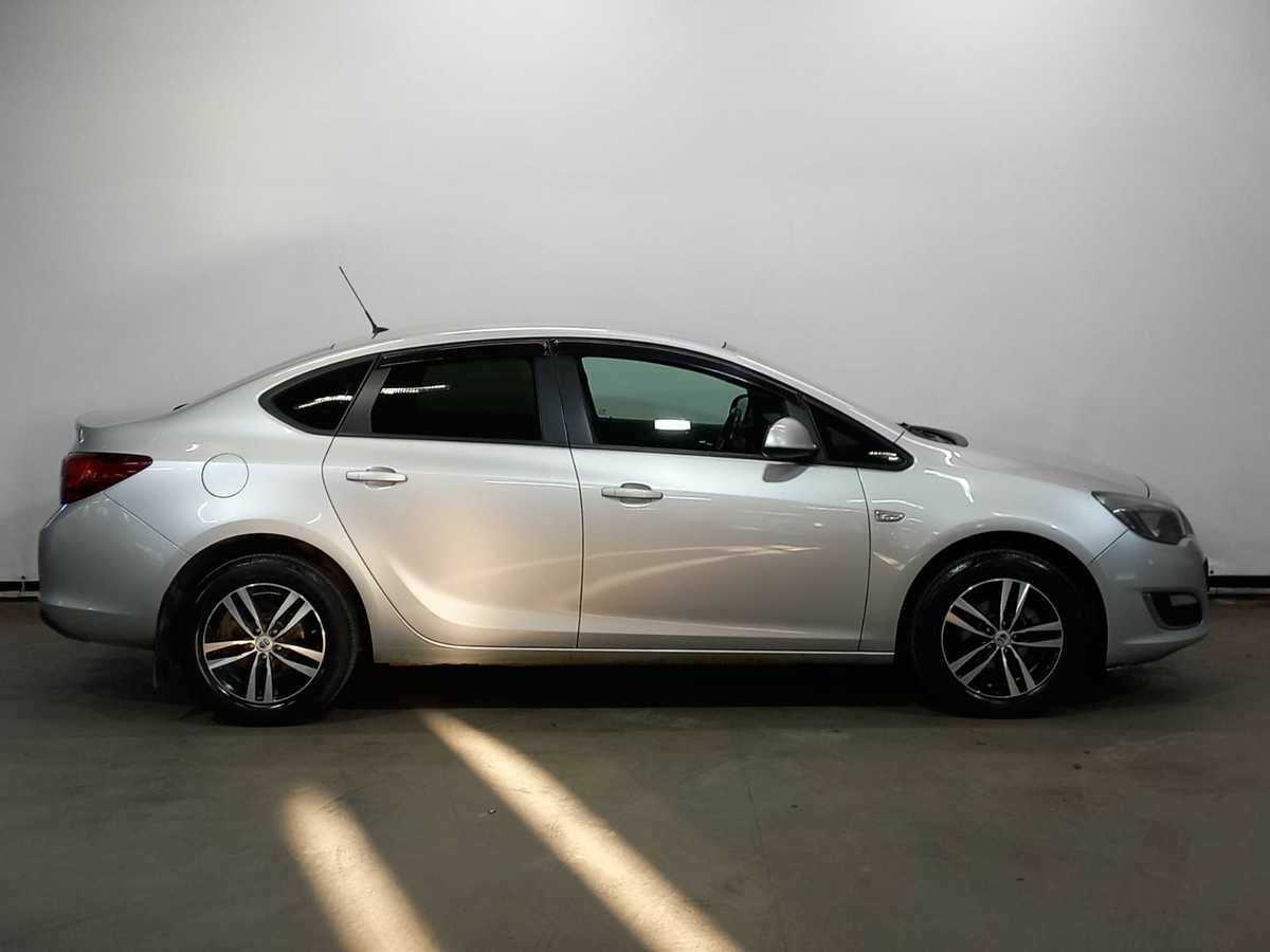 Opel Astra, 2012 - фото №4