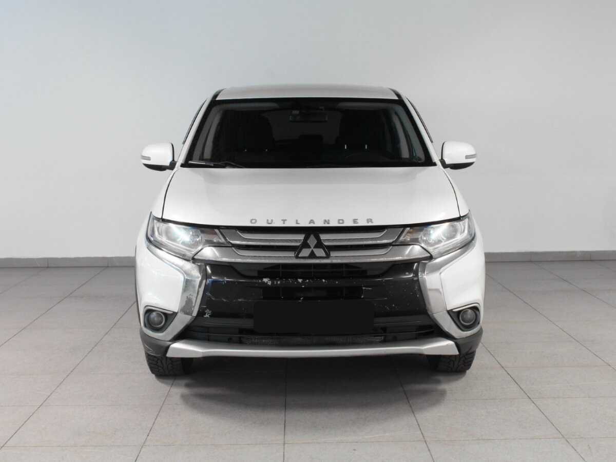 Mitsubishi Outlander, 2017 - фото №2