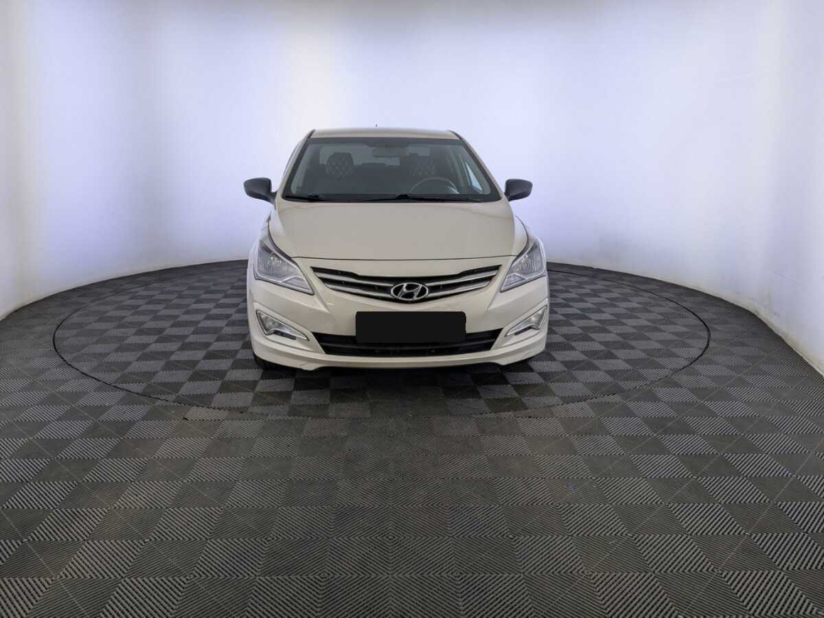 Hyundai Solaris, 2015 - фото №2