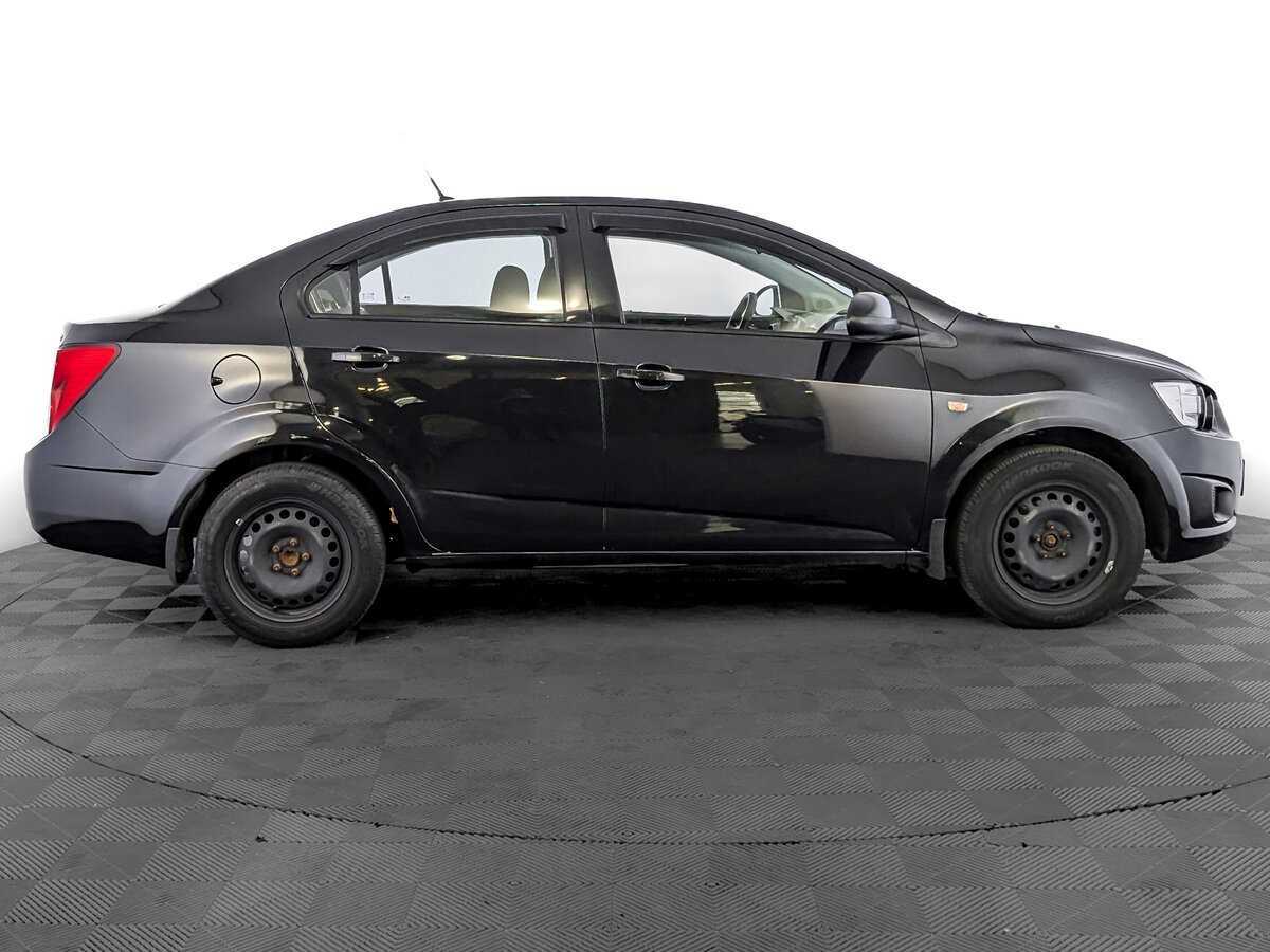 Chevrolet Aveo, 2014 - фото №4