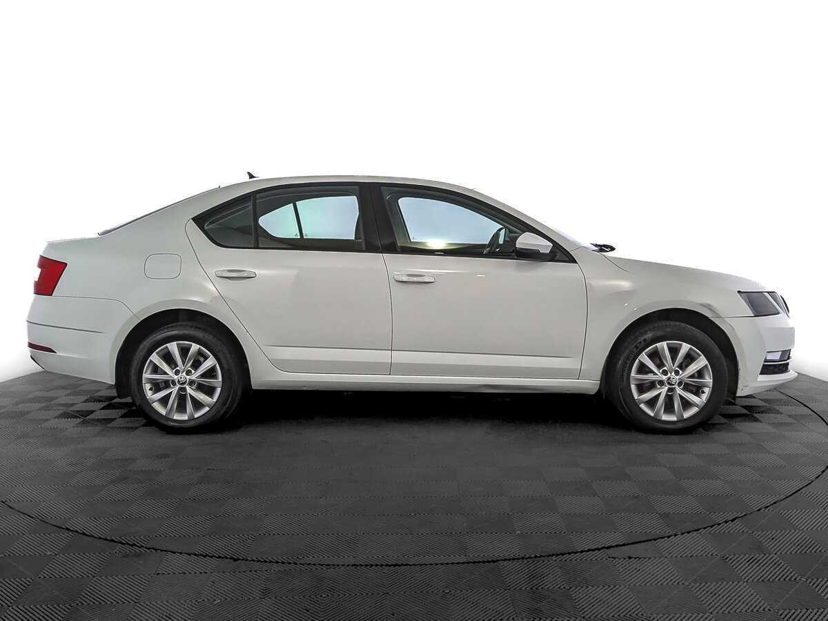 Skoda Octavia, 2017 - фото №4