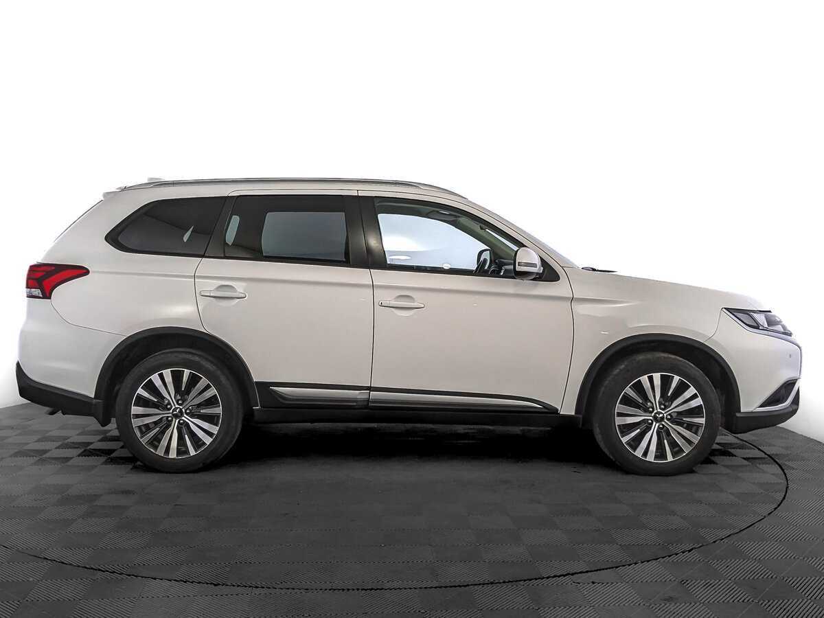 Mitsubishi Outlander, 2019 - фото №4