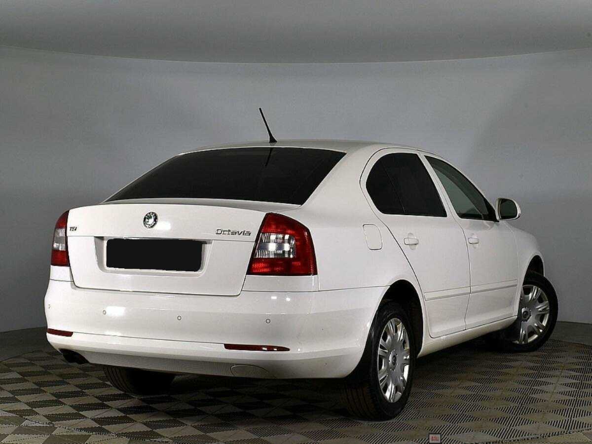 Skoda Octavia, 2012 - фото №2