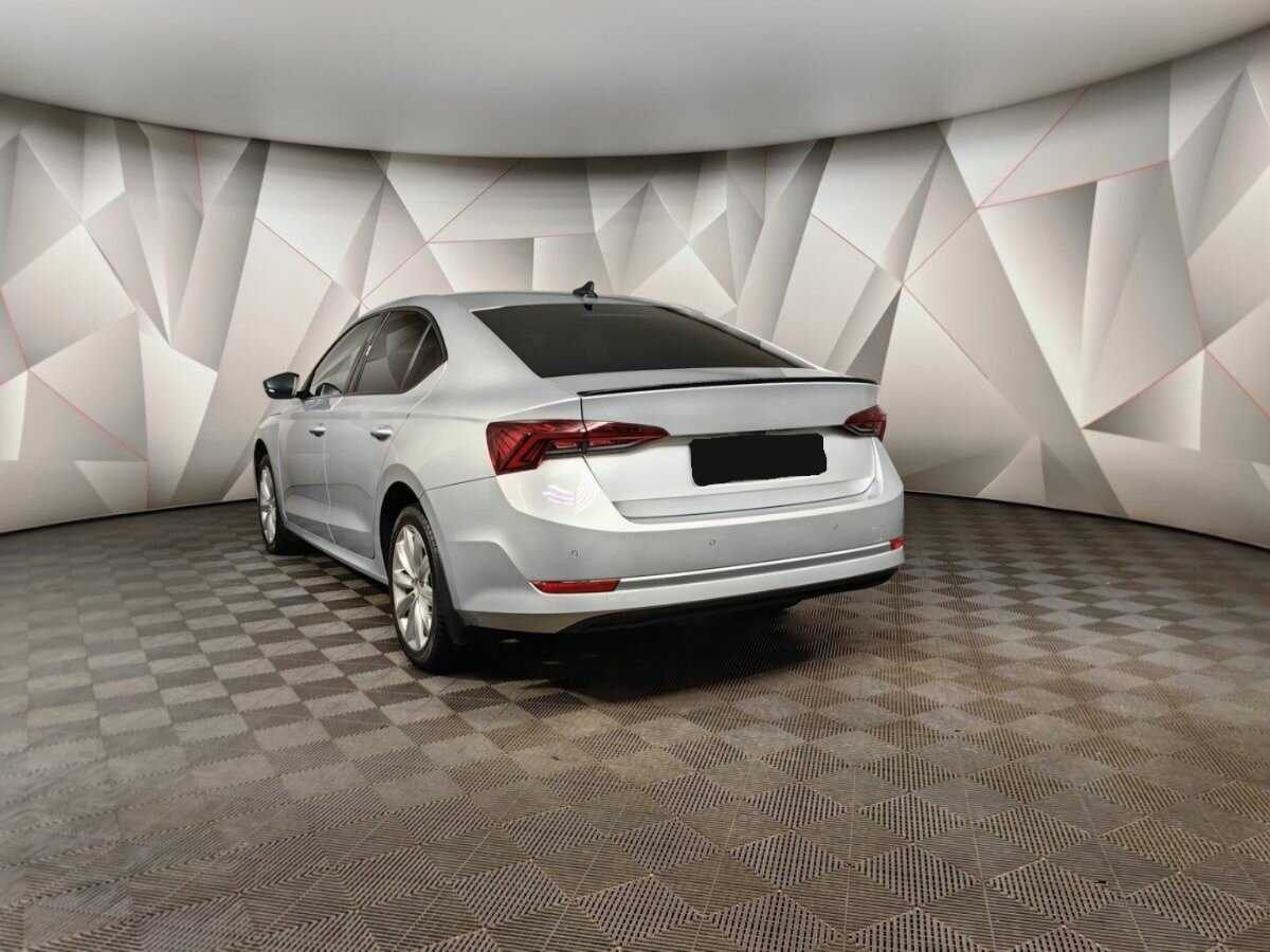 Skoda Octavia, 2021 - фото №4
