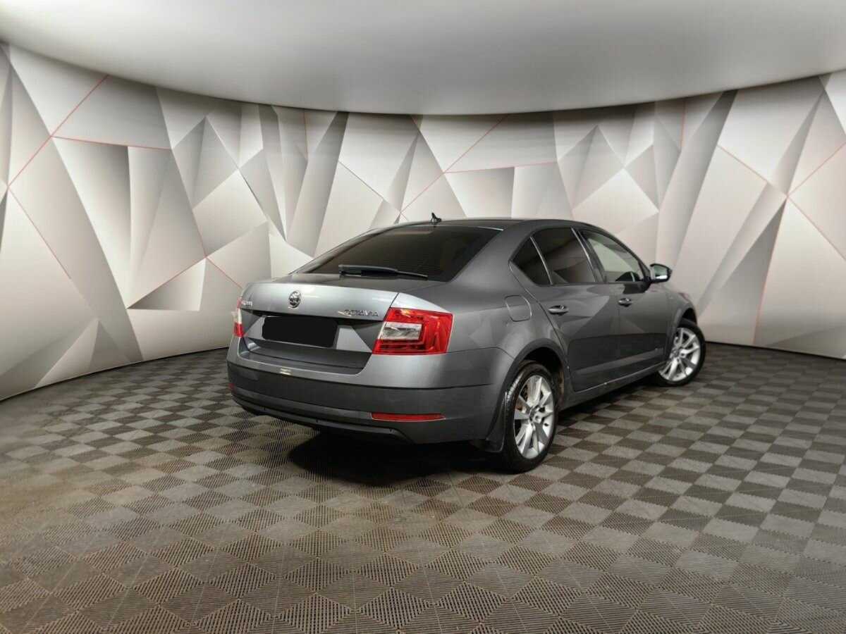 Skoda Octavia, 2019 - фото №2
