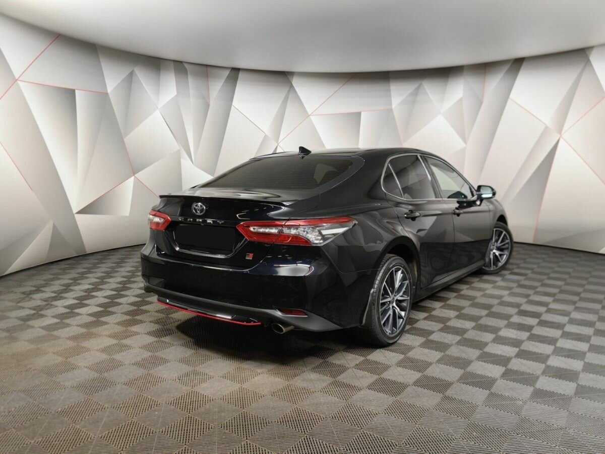 Toyota Camry, 2021 - фото №2