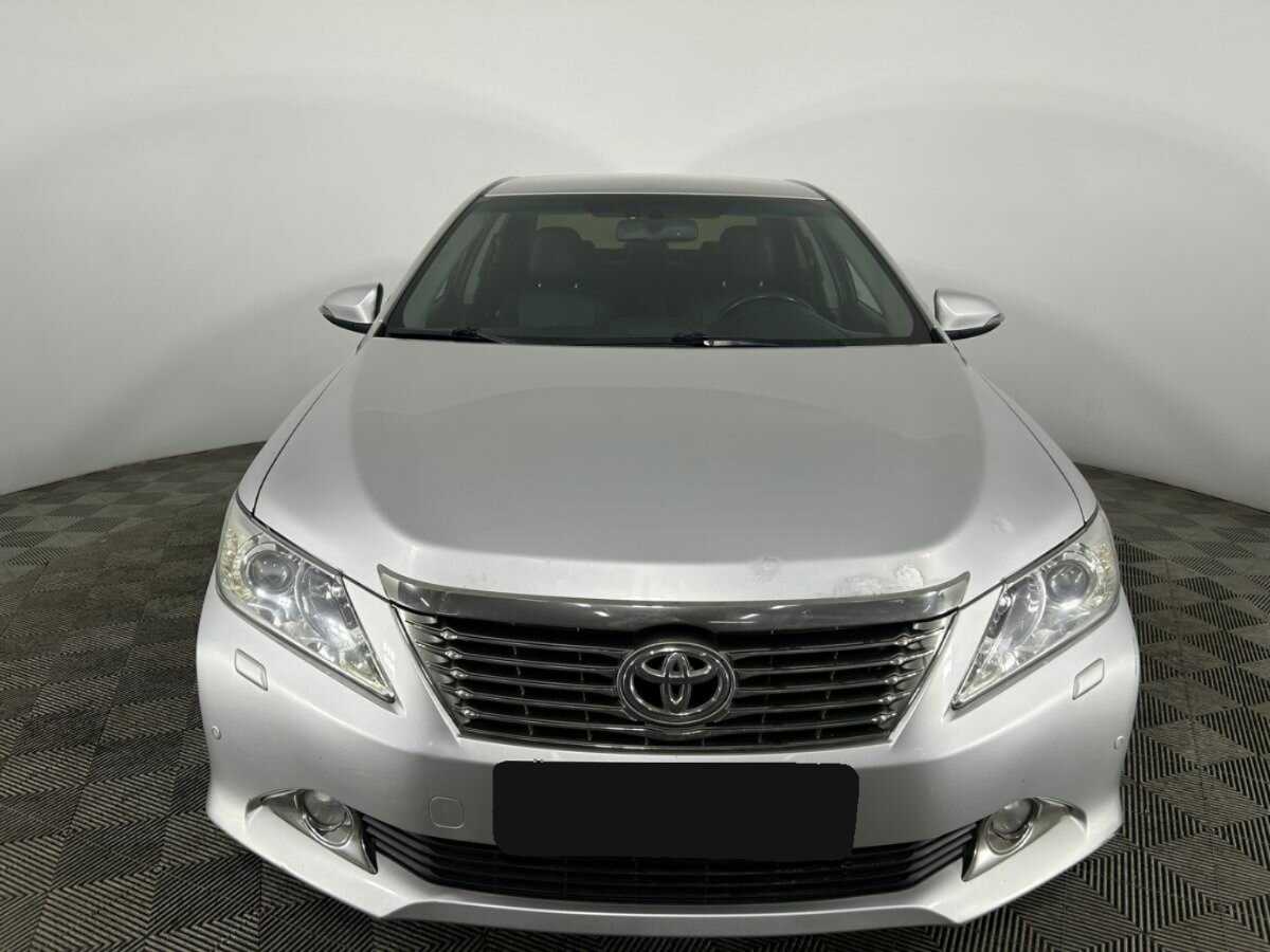 Toyota Camry, 2013 - фото №2