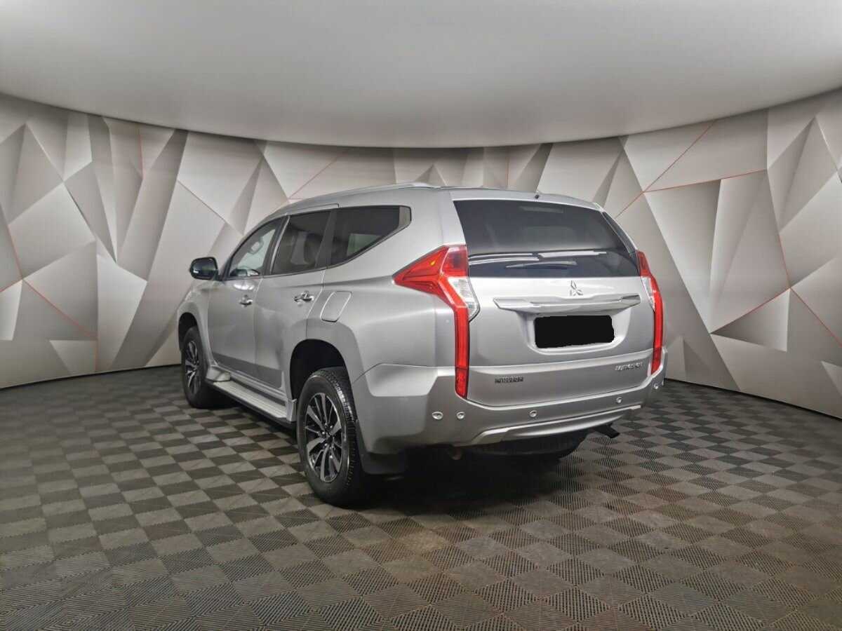 Mitsubishi Pajero Sport, 2017 - фото №4