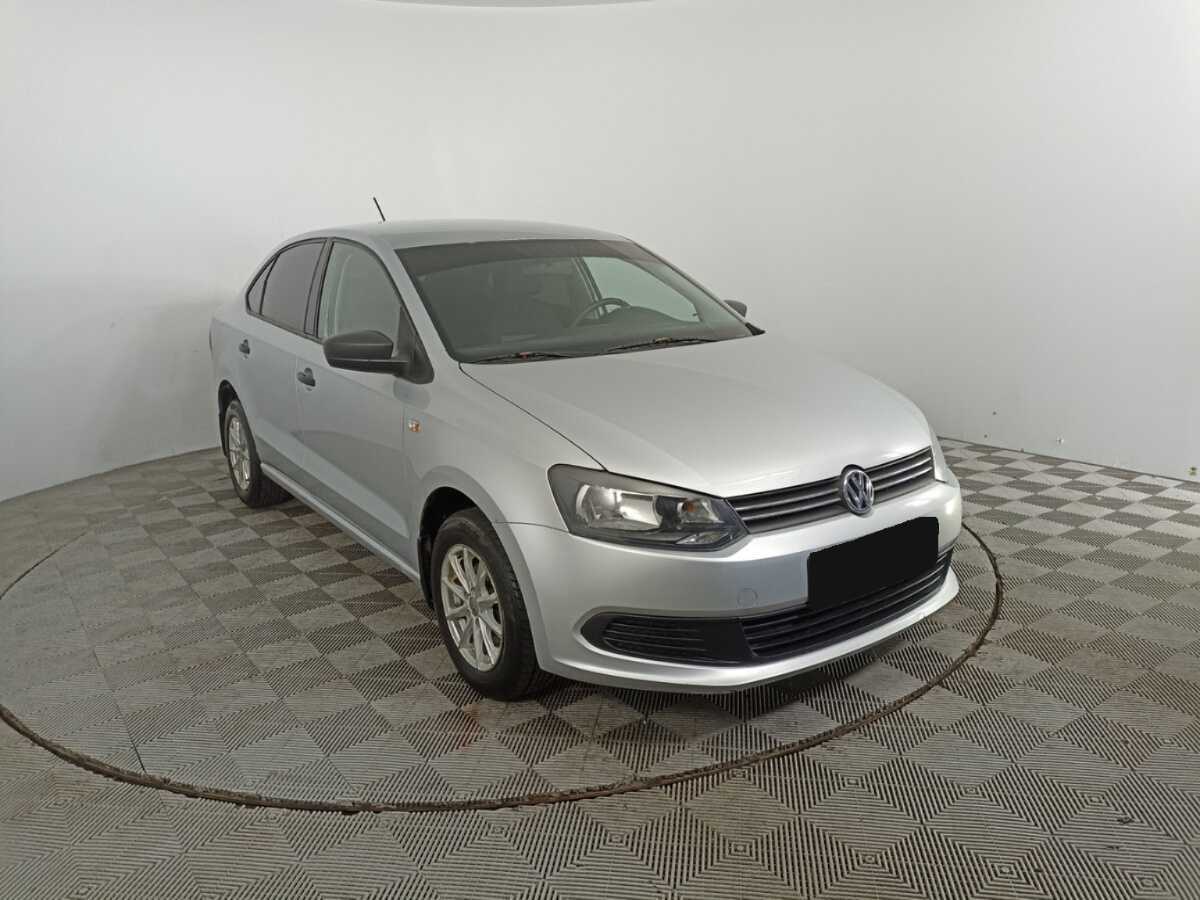Volkswagen Polo, 2014 - фото №3