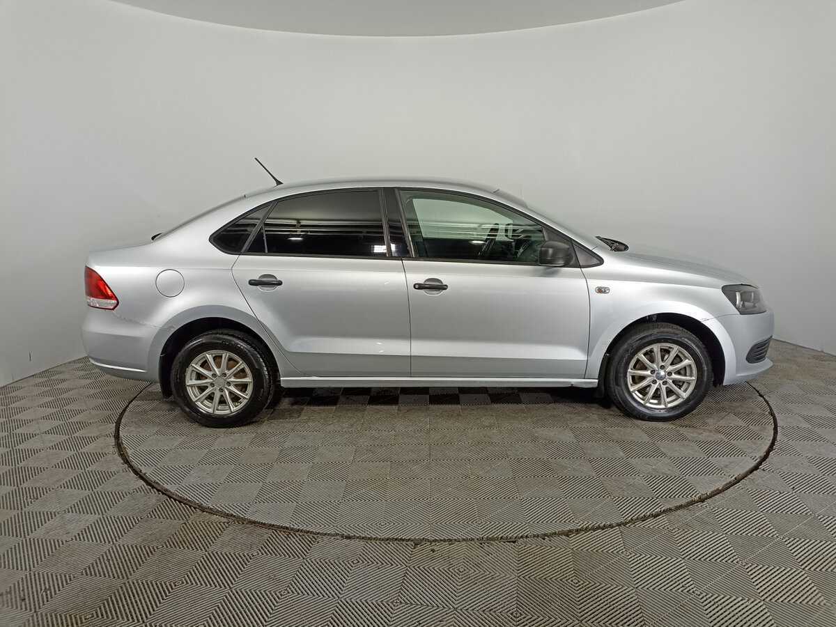 Volkswagen Polo, 2014 - фото №4