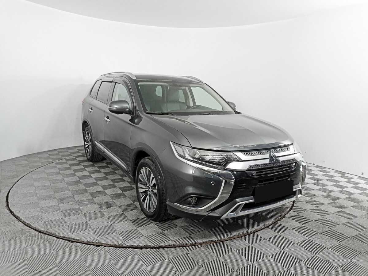 Mitsubishi Outlander, 2021 - фото №3