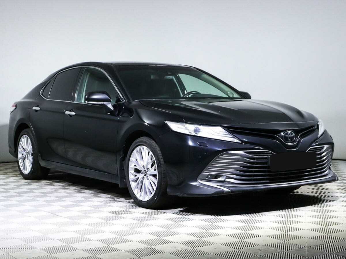 Toyota Camry, 2018 - фото №3