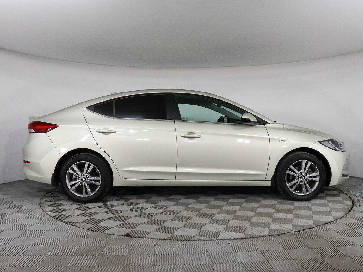 Hyundai Elantra, 2017 - фото №4