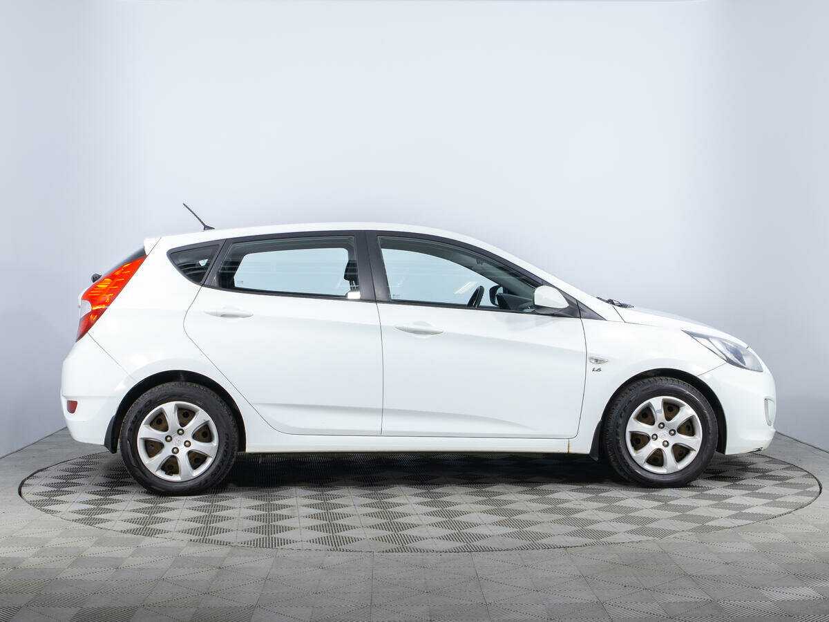 Hyundai Solaris, 2014 - фото №4