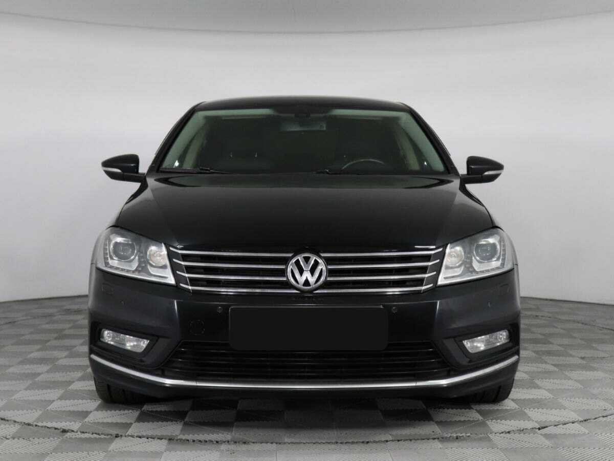 Volkswagen Passat, 2014 - фото №2
