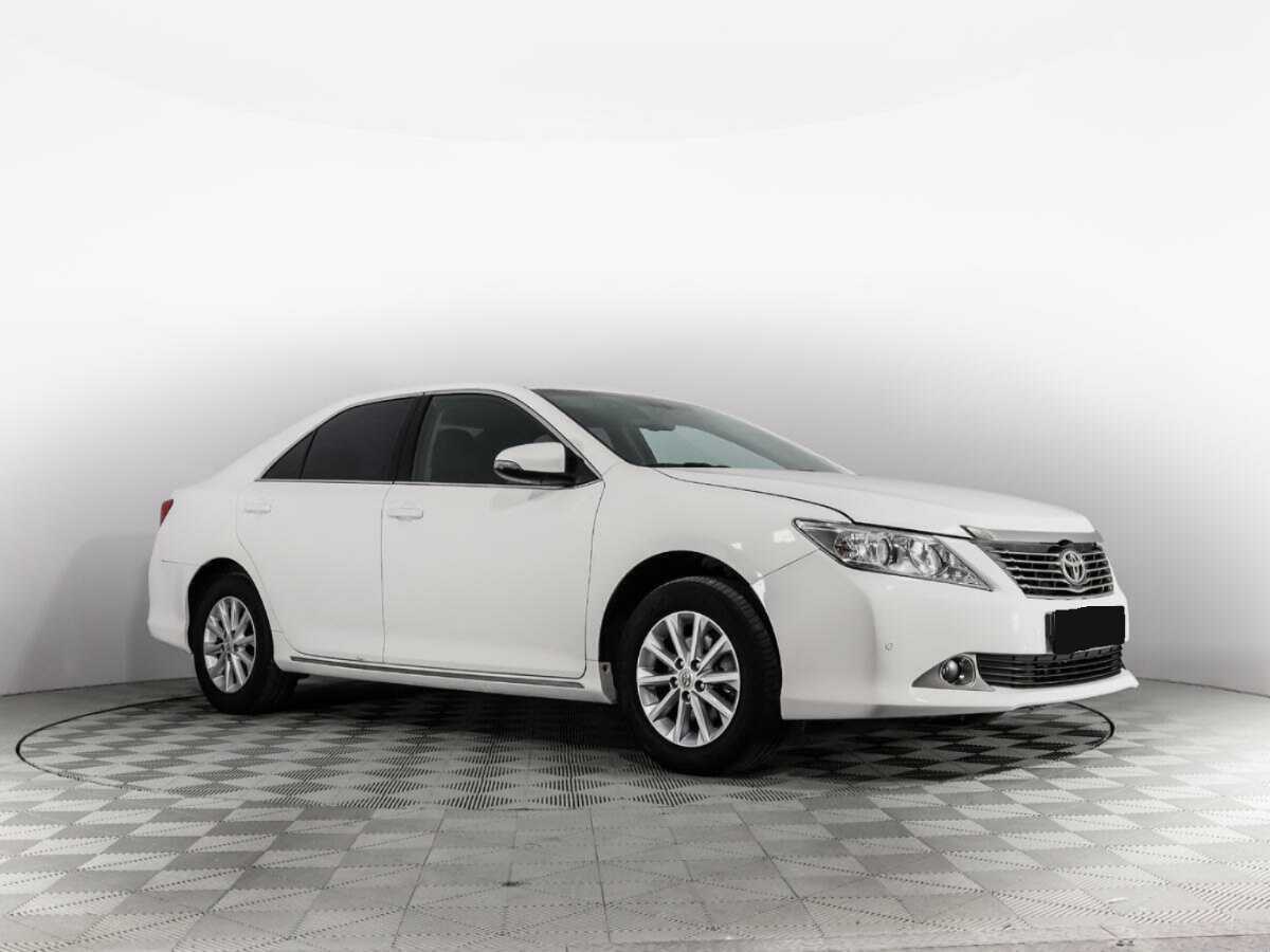 Toyota Camry, 2014 - фото №3