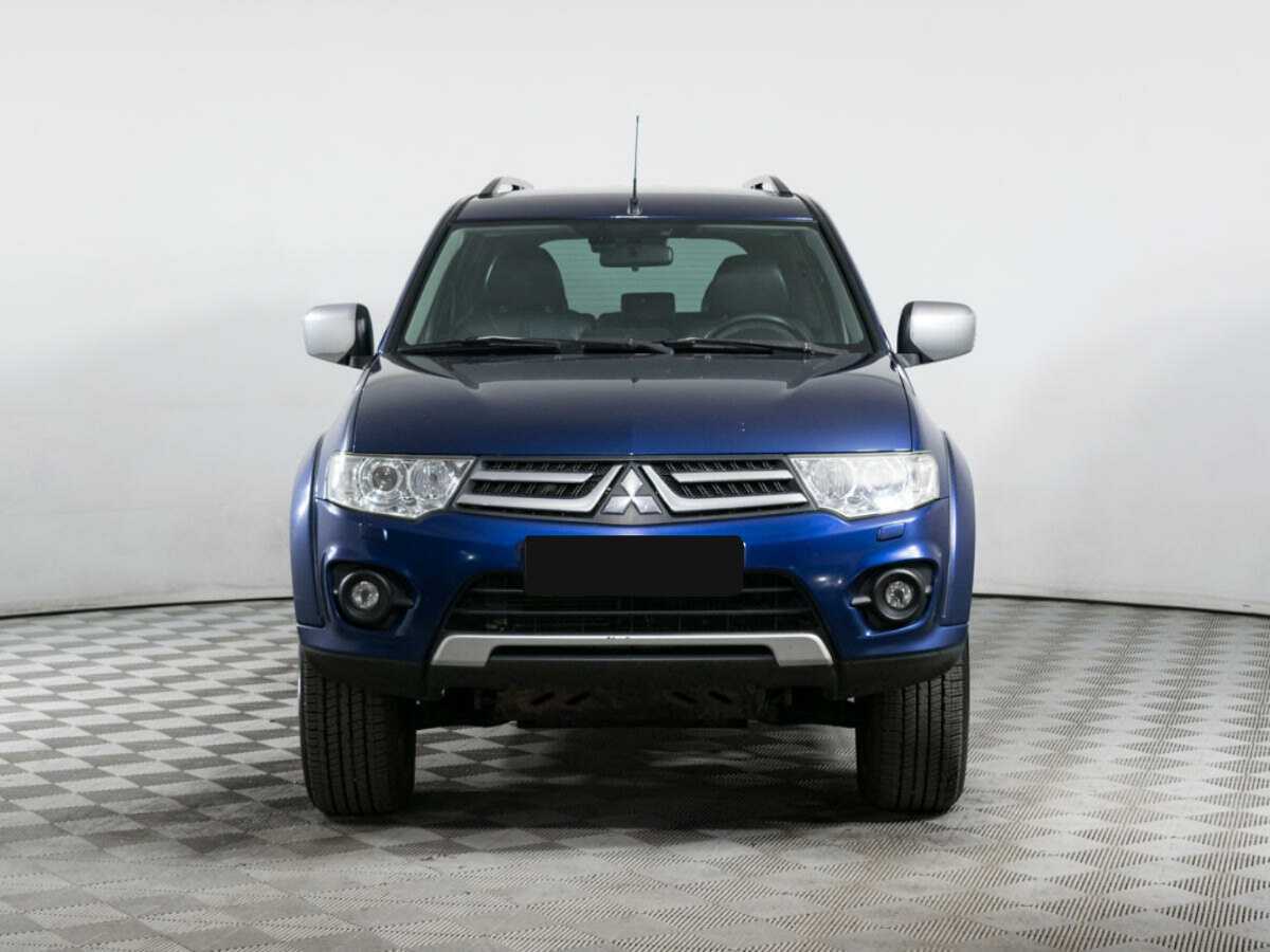 Mitsubishi Pajero Sport, 2013 - фото №2