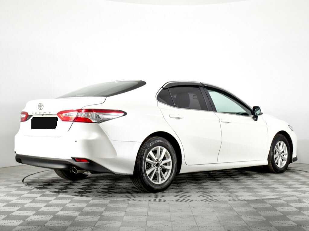 Toyota Camry, 2018 - фото №4