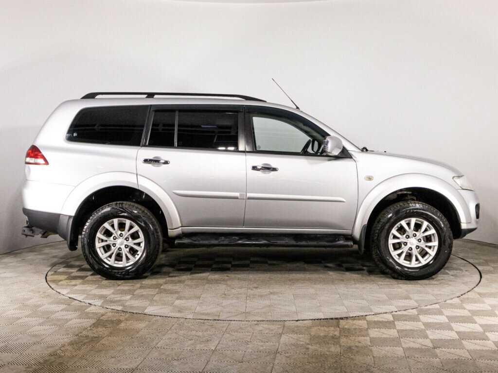 Mitsubishi Pajero Sport, 2014 - фото №4