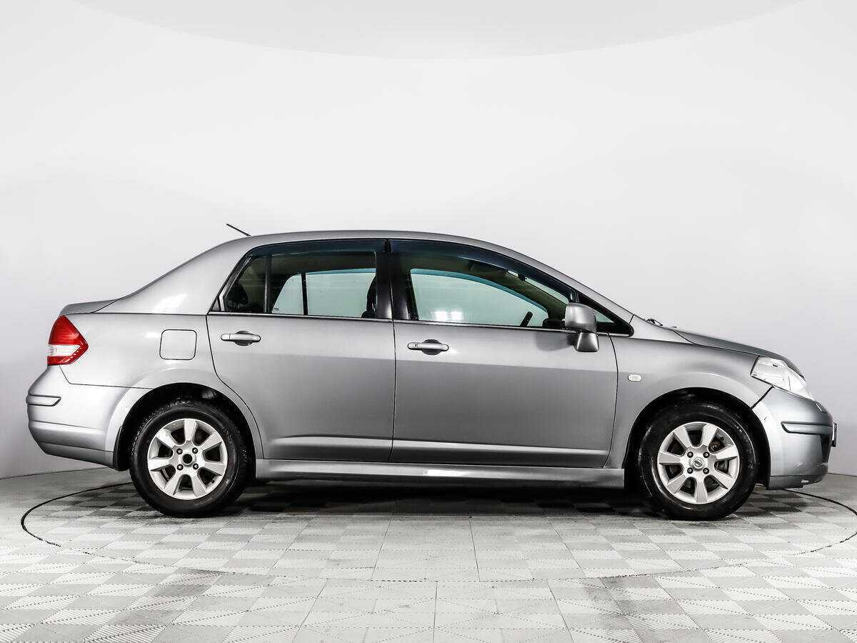 Nissan Tiida, 2012 - фото №4